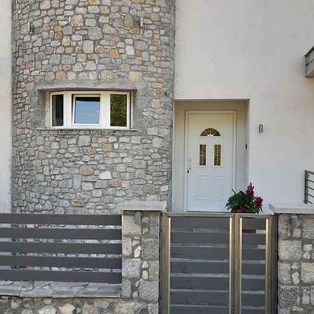 Апартаменты Chloi House Кастория Экстерьер фото